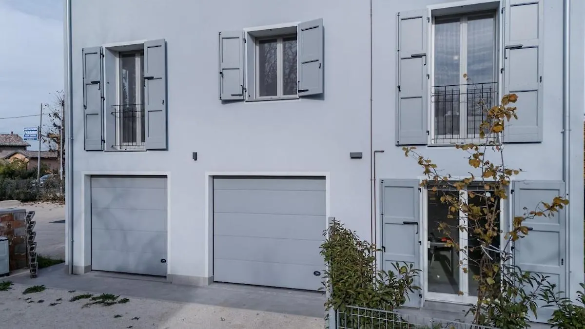 Apartment Bellaria Palace - In The Hearth Of Motor Valley Modena Italy